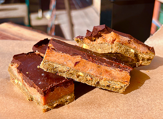 Pumpkin caramel fudge bars